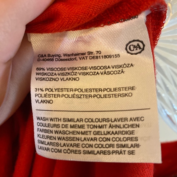 Red polka dot texture blouse Your Sixth Sense - Picture 4 of 4